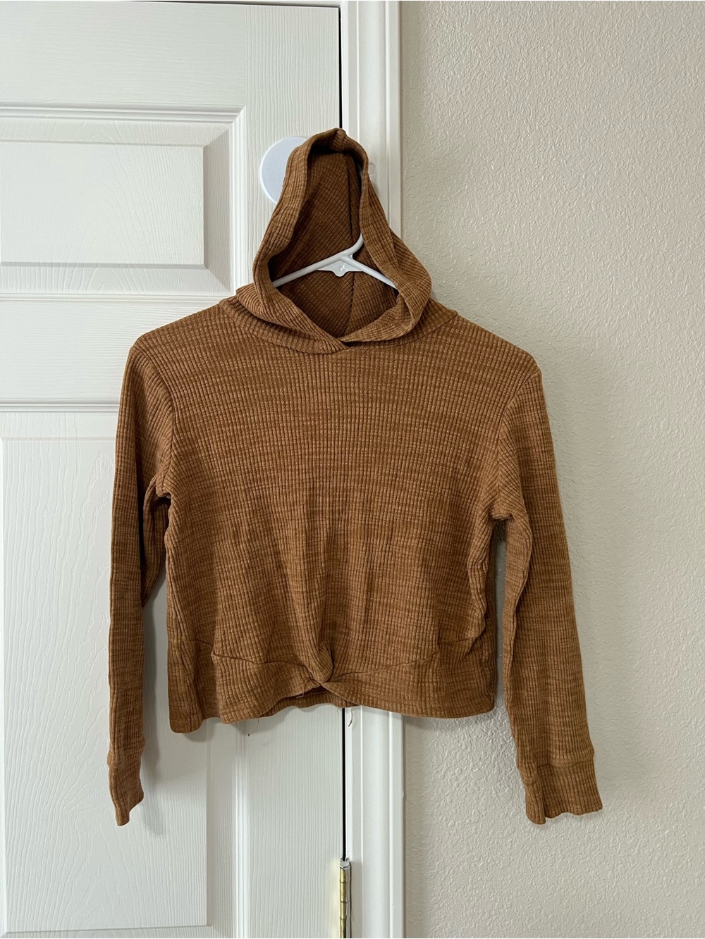 Old Navy Girls L 10-12 Brown Ribbed Plush Twist Front Cropped Hoodie